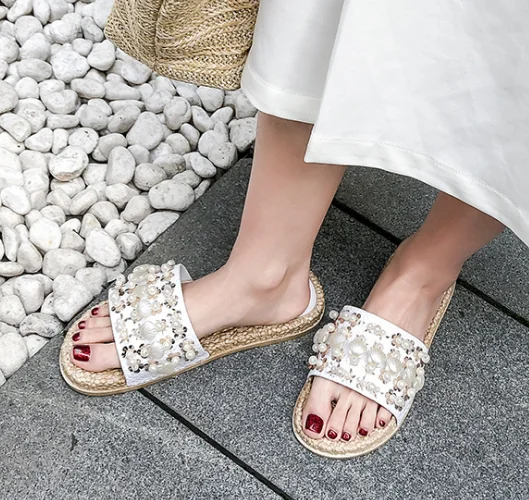 Newest China supplier fashion summer wholesale casual fancy pearl design women sandals ladies slippers