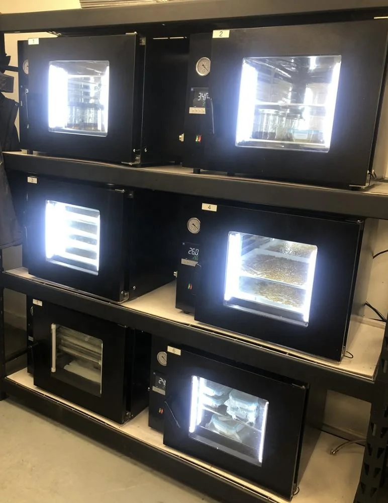 
1.9CuFt ( 9 Removal Pans )Vacuum drying oven for BHO shatter 