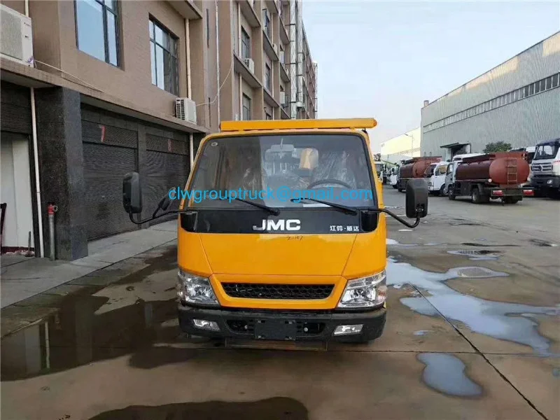 Тягач-эвакуатор JMC легкая тяга по низкой