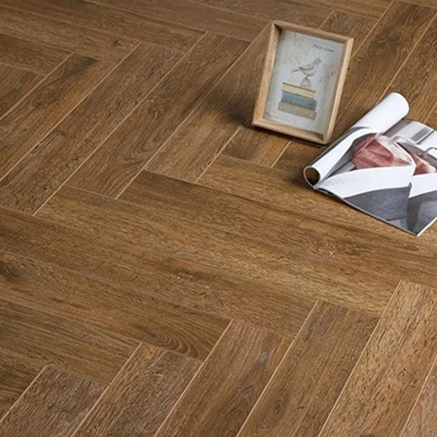 
PINGO Factory price wooden HDF core Herringbone 12mm laminate floor 