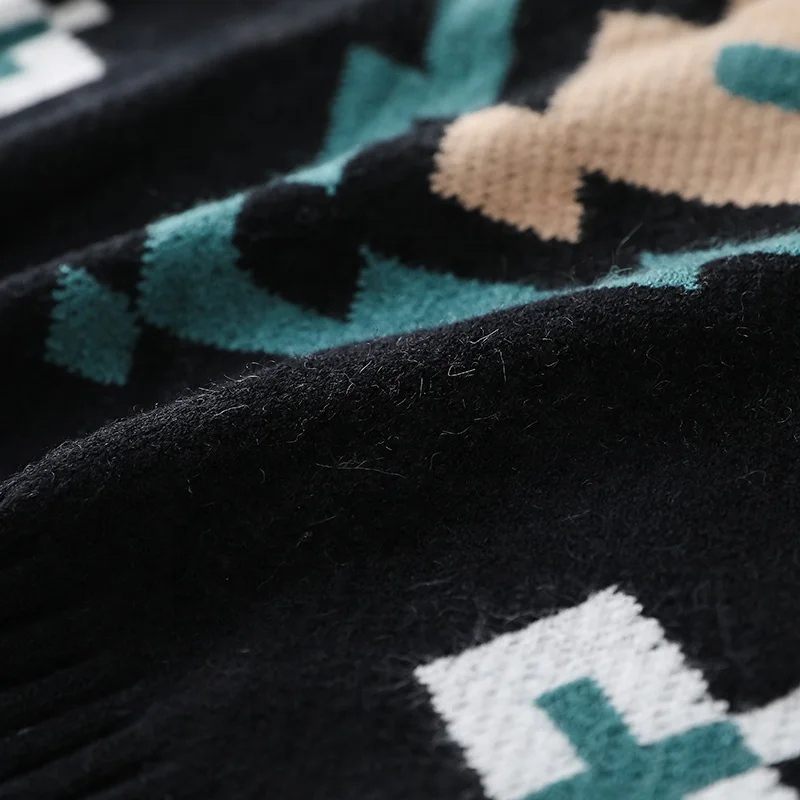 Unisex knitted Christmas Sweater Custom Jacquard round neck Sweater