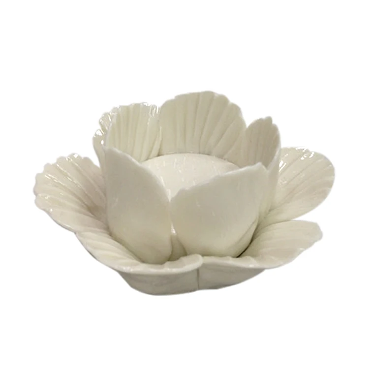 
High quality home hotel office decorations porcelain flower candle holder 