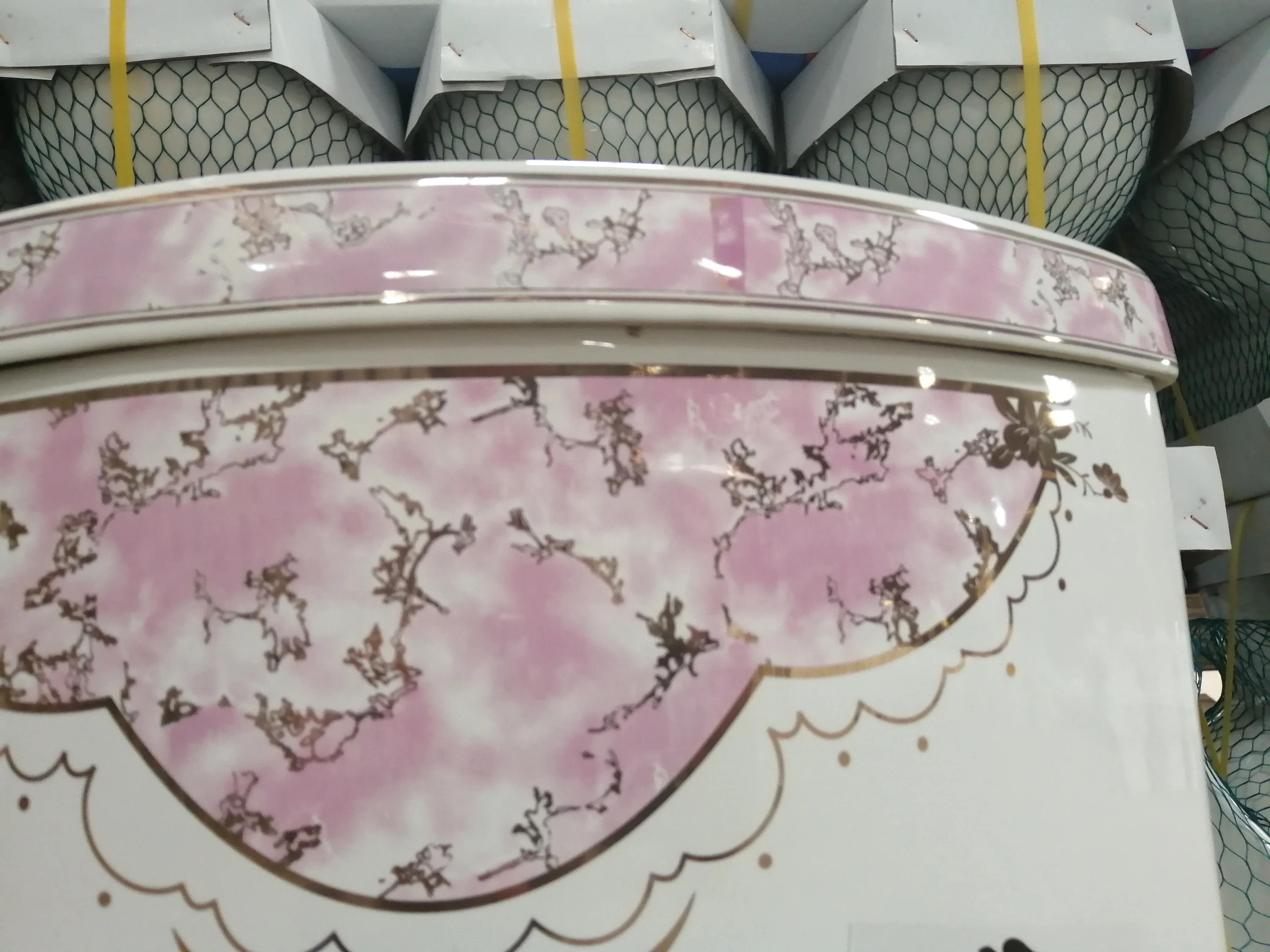 Good Quality Nice Decorative Set for Toilet and Pedestal Basin