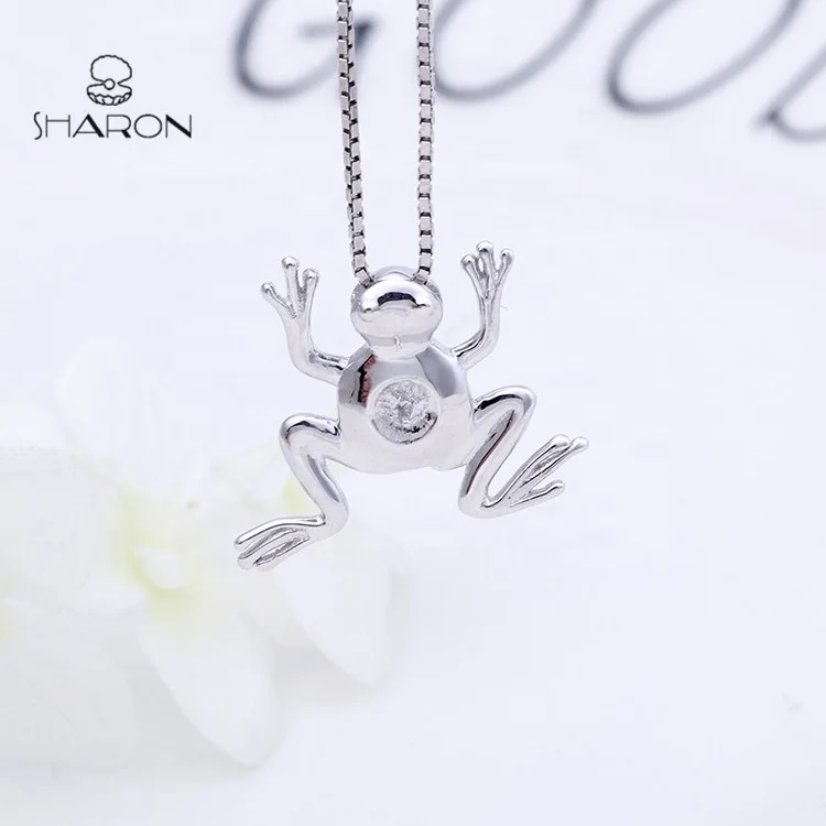 Customized Latest Style Wholesale Fashion Lucky Women Jewelry Design S925 Frog Pearl Pendant Necklace
