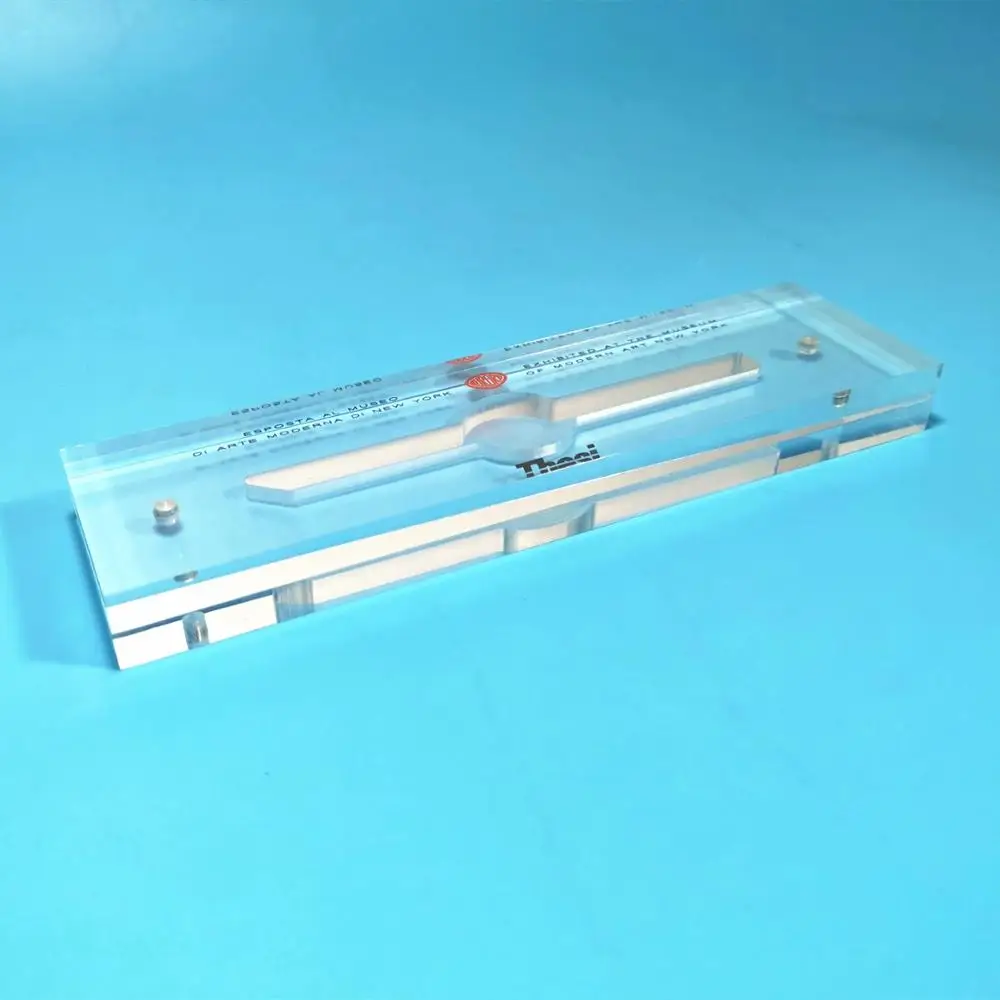 Custom High-Transparent CNC Process Acrylic  Display Box with Magnets Plate