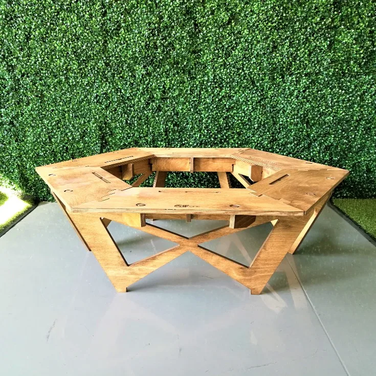 Kingmax OEM portable wooden camping table ply wood material custom family garden picnic bbq camp table