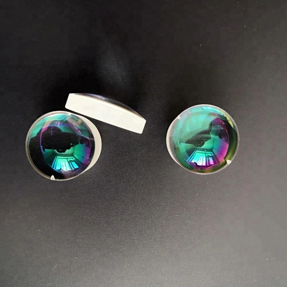 С просветляющим покрытием ахроматическая линза