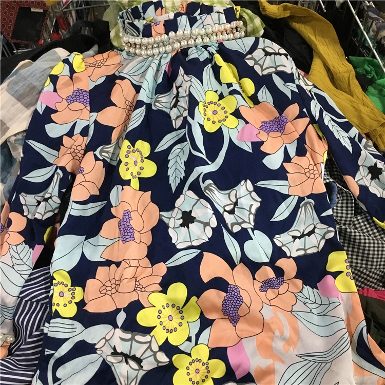 cheap wholesale China clothing used denim jeans bulk used mix clothing bales 100kg