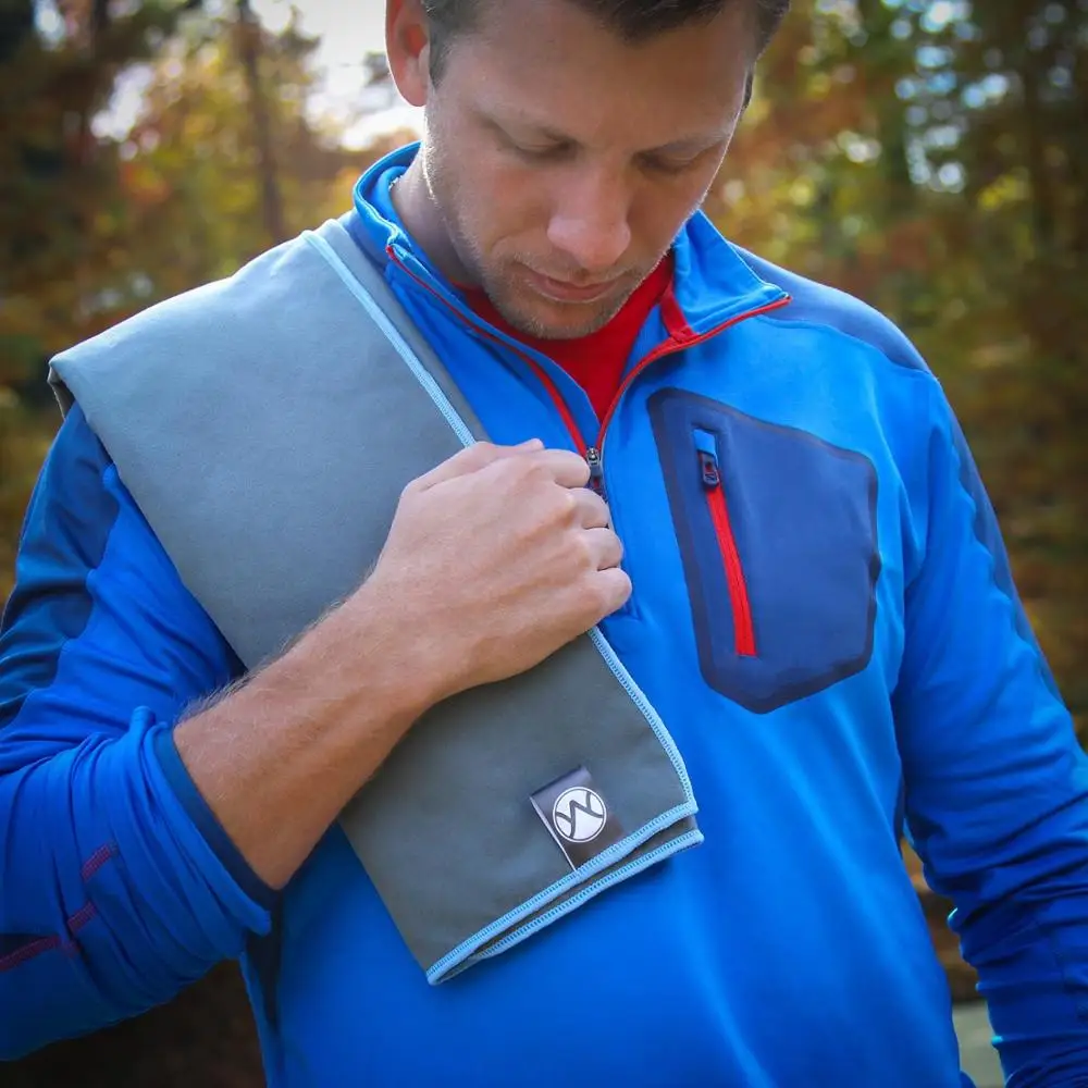 China Products Cheap Custom Logo Customized Sports Travel Suede Personalized Microfiber Gym Towel With Pocket