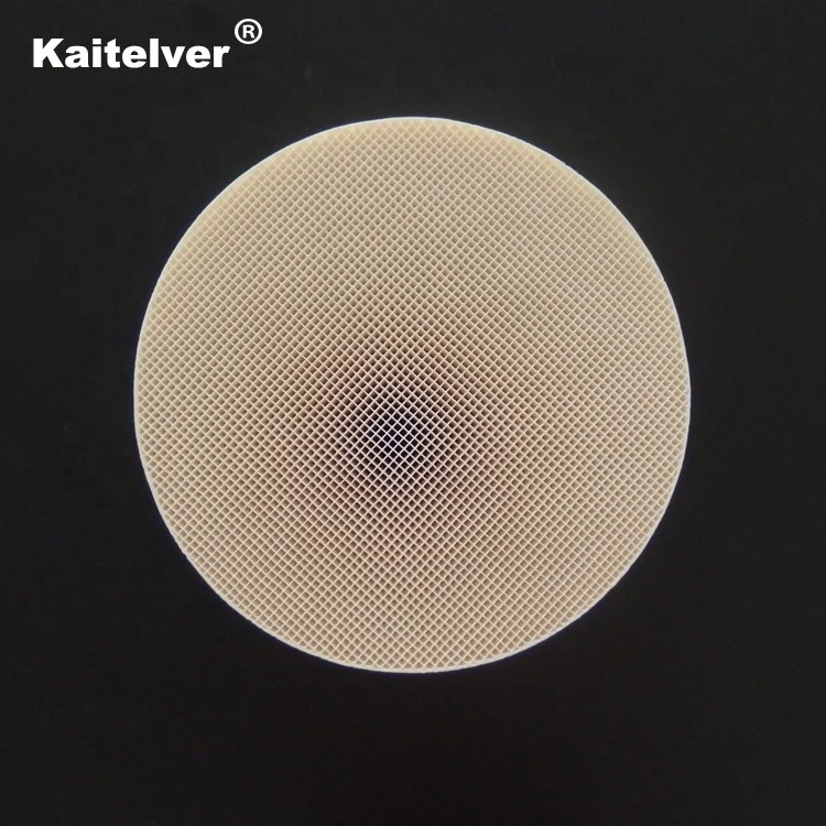 Ceramic substrate monolith catalyst carrier for vehicle catalyst convertor