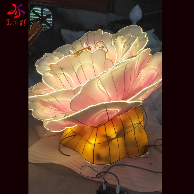 Outdoor Waterproof Decorative Artificial Christmas Tree Chinese Lanterns decorative Flowers