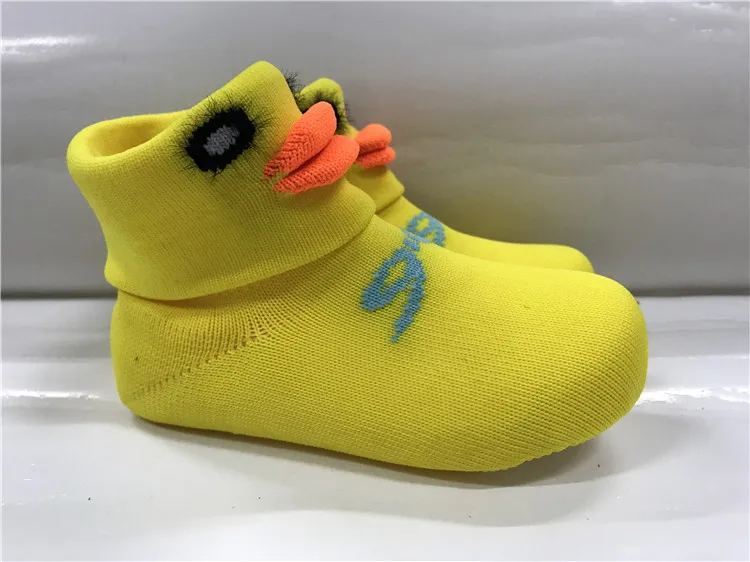 Hot style yellow cartoon cute baby knitted kids sock shoes upper