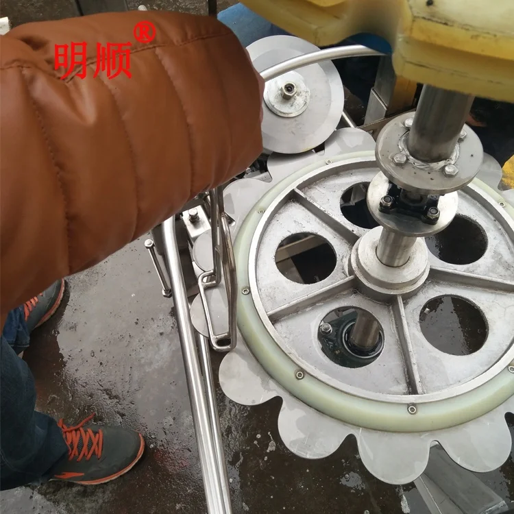 automatic chicken claw cutting machine / chicken feet cutter machine / poultry slaughterhouse machine