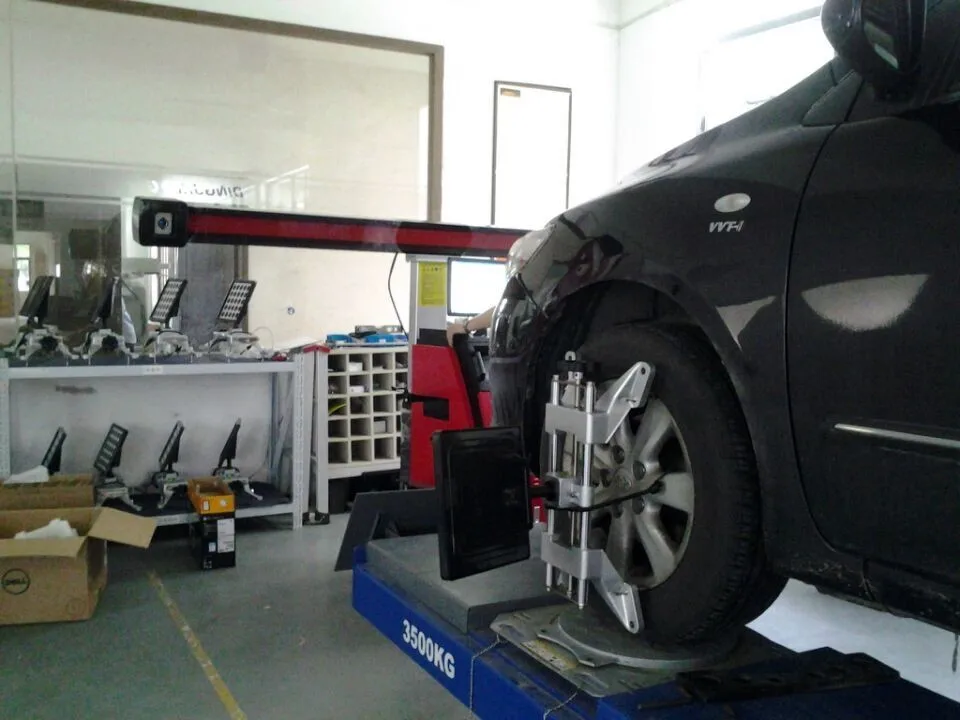 Car Alignment Machine/3D Wheel Aligner/ 3D Wheel Alignment