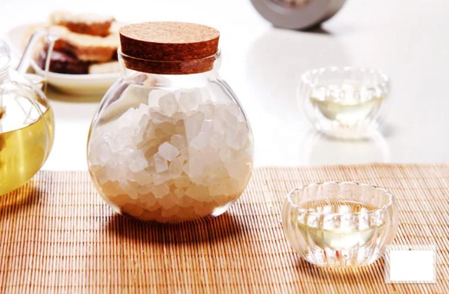 Wholesale new round shape cork lid glass storage bottle jar