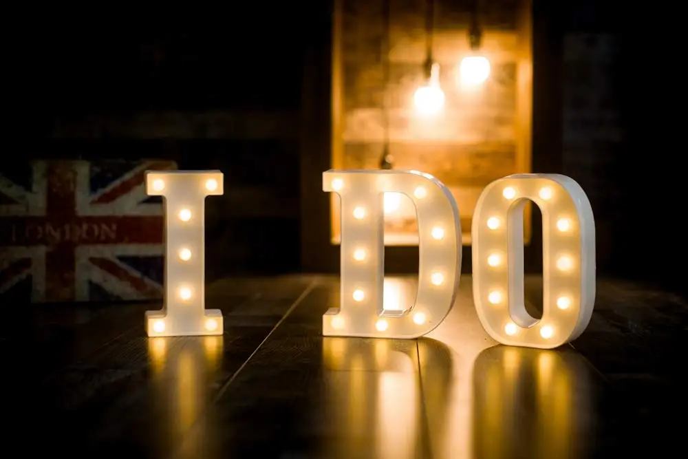 2022 Hot Sale LED Light Marquee English Alphabet Lights Letters Christmas Lamp Bar Decoration Proposal Wedding Light