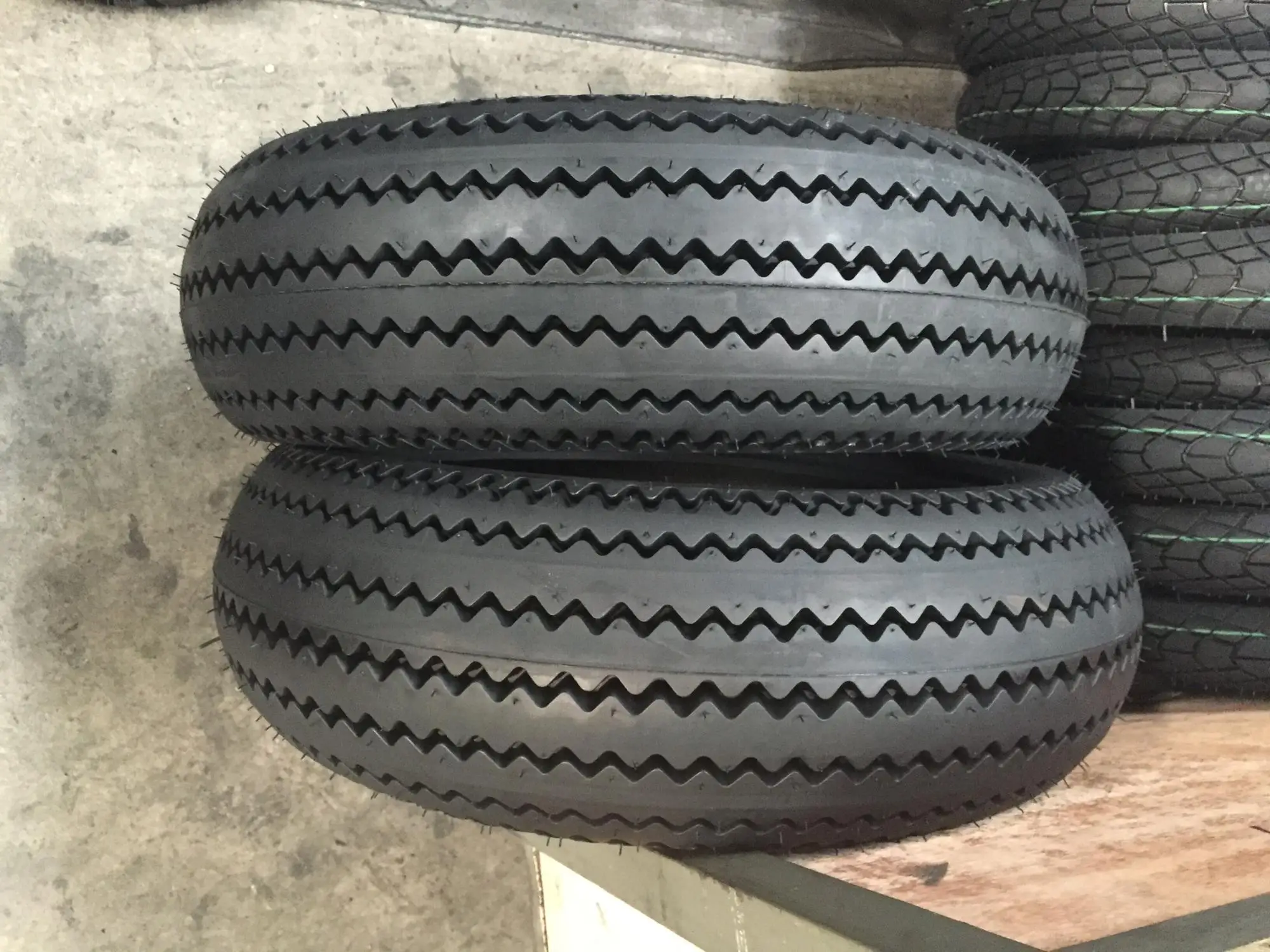 Tubeless motorcycle tires tyres190/50-17manufacturer in China