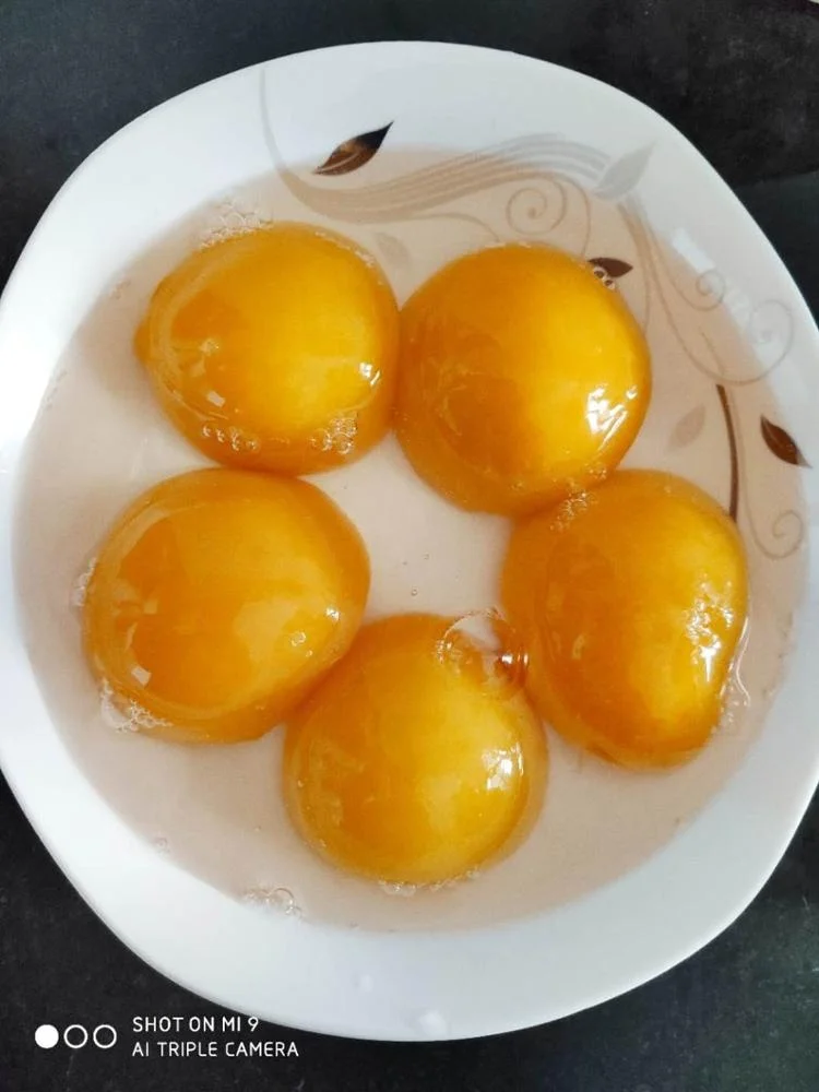 
fresh Canned Yellow Peach halves in ligjt syrup 