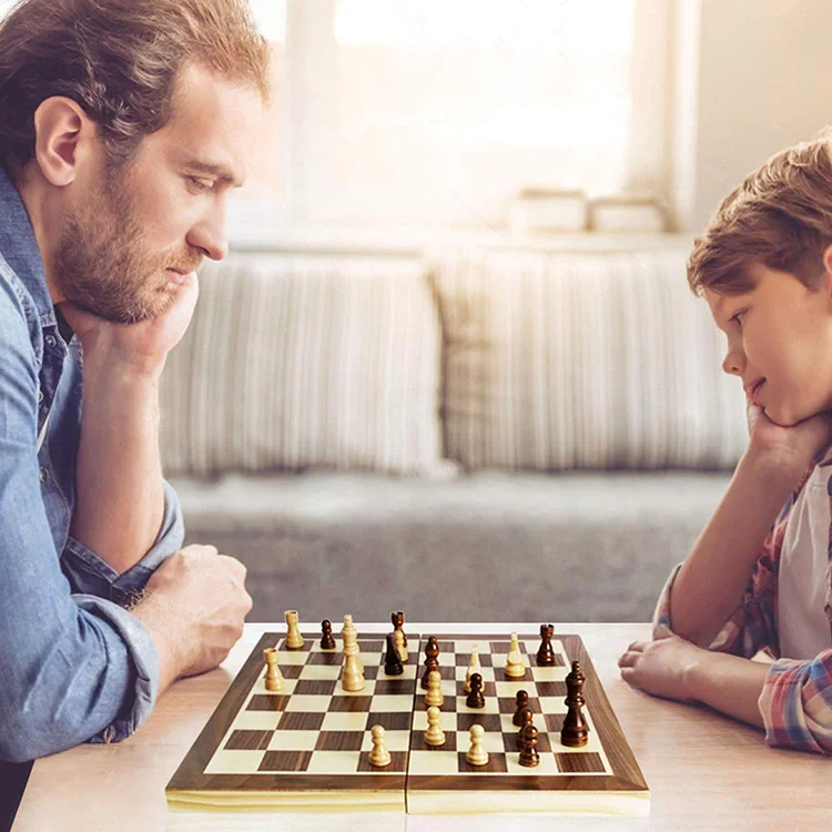 Custom antique engraved wood backgammon checkers chess piece  set with chess table for adult and kids game