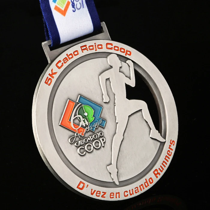 Пользовательские Дизайн Высокое качество Классический Металл 3D Гонки медали под заказ спортивный человек военная медаль