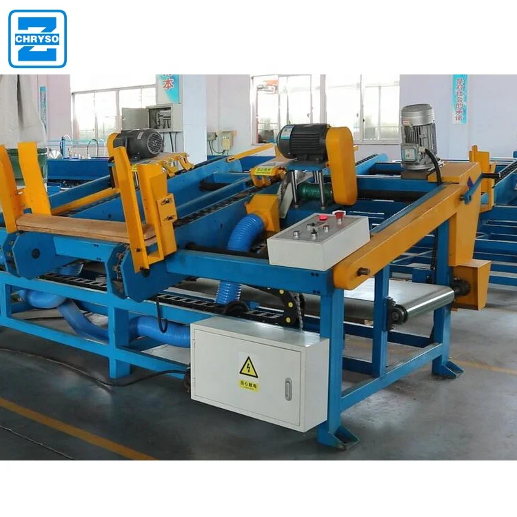 Saw for cutting the ends of wooden pallet boards