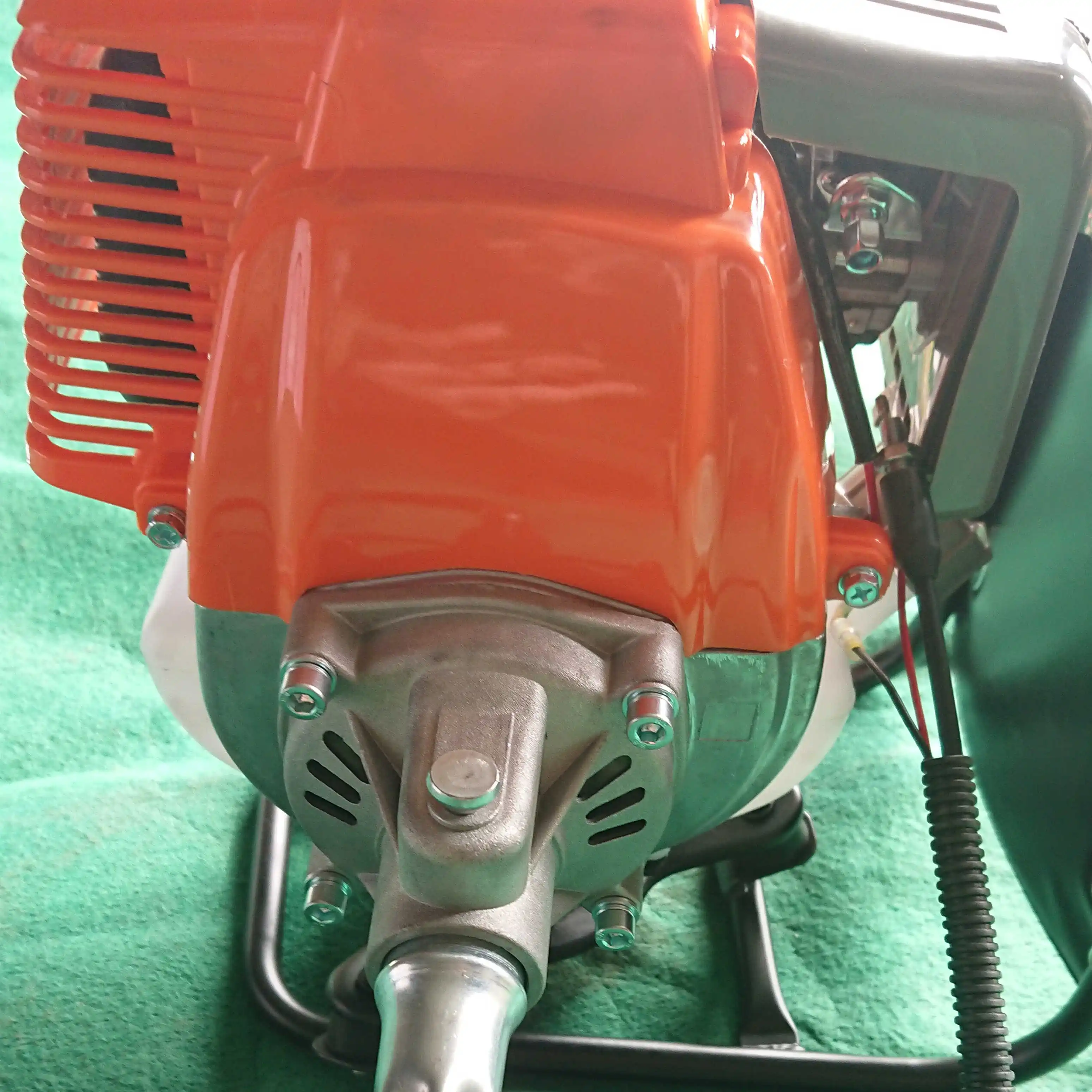 
knapsack type 139F 4 stroke gas brush saw breaker with competitive prices BG431 