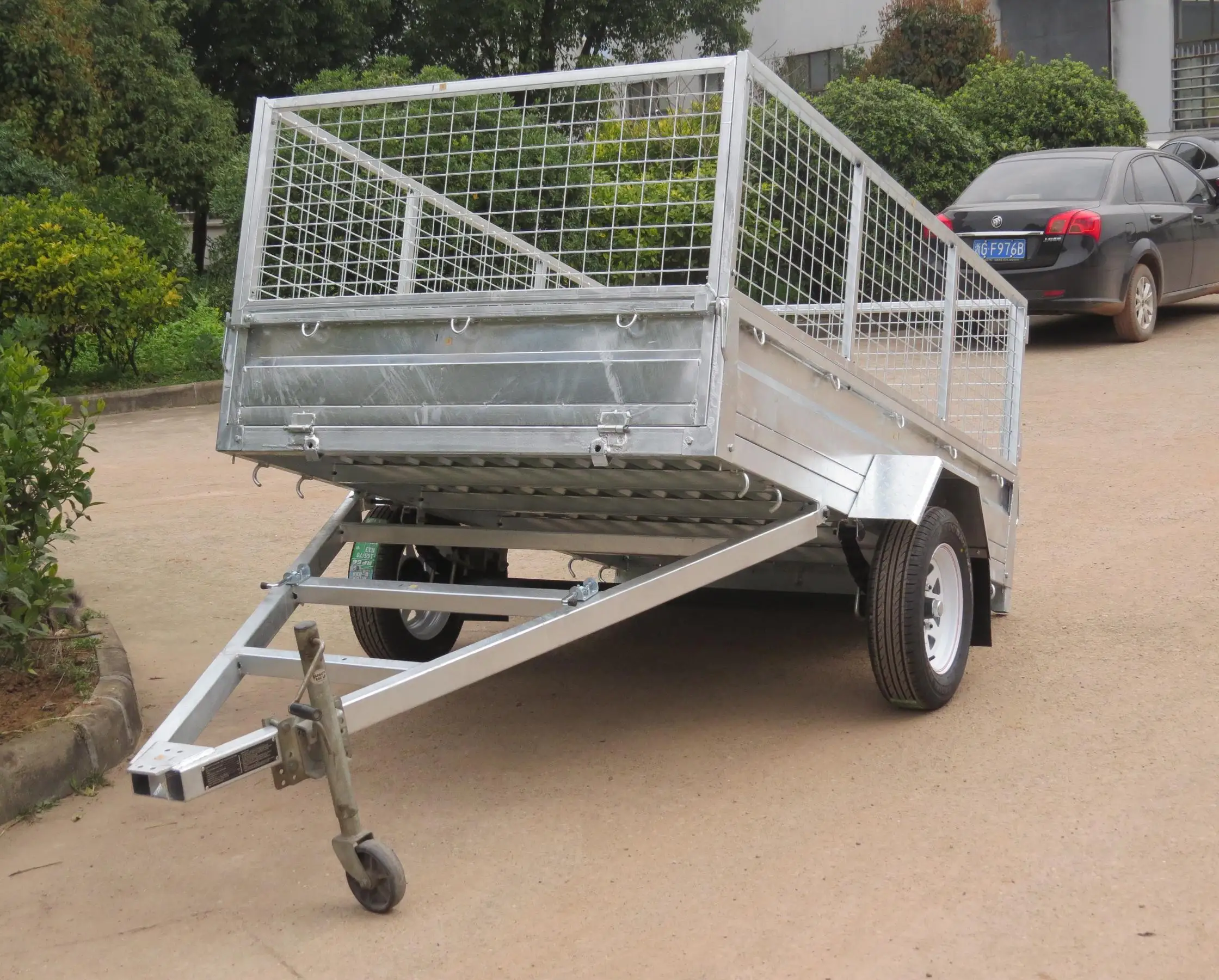 New Zealand standard easy tilting single axle box trailer