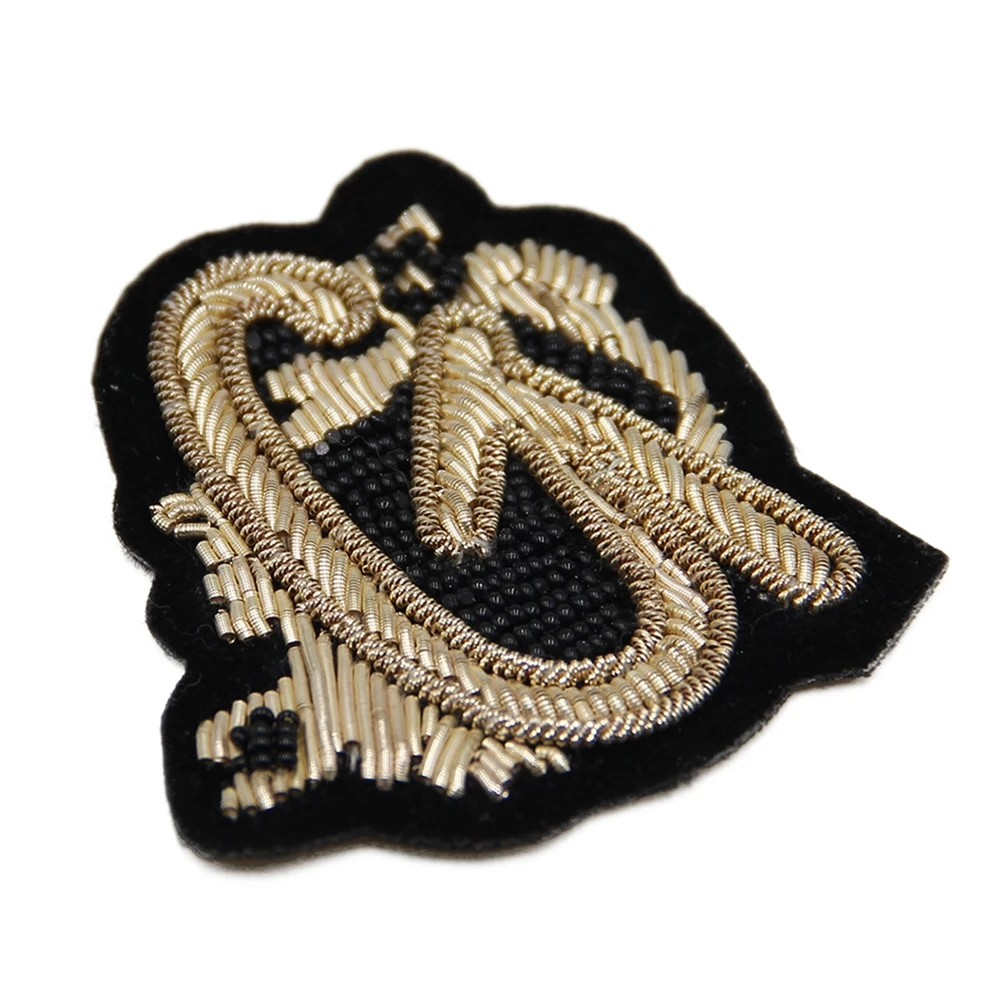 
China experienced logo embroidery custom patches beautiful letter embroidery design 