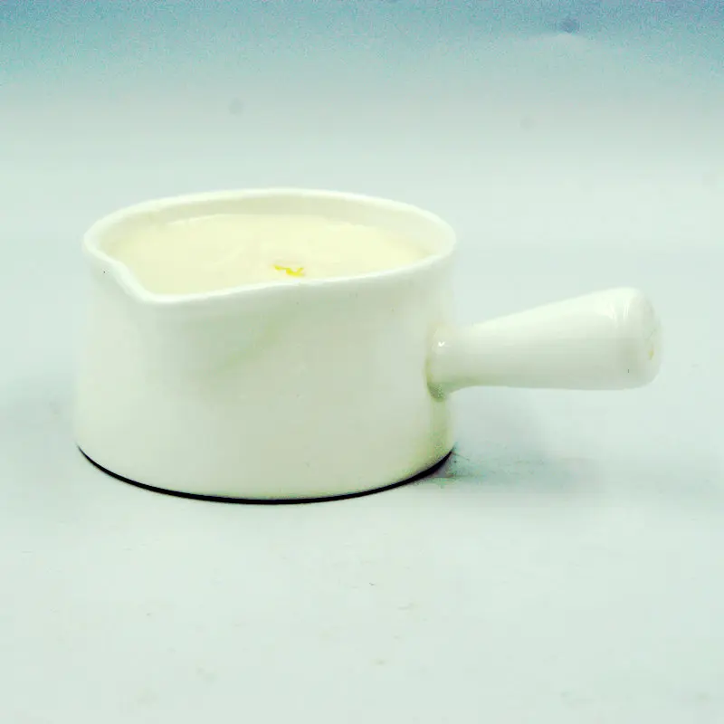 Essential Oil Soy wax Massage Candle for Body care with Spout