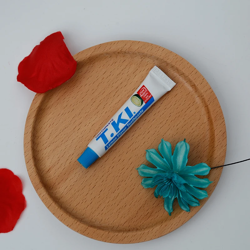 Wholesale small packing hotel whitening cleaning 5g 8g T.KI kid adult tooth paste