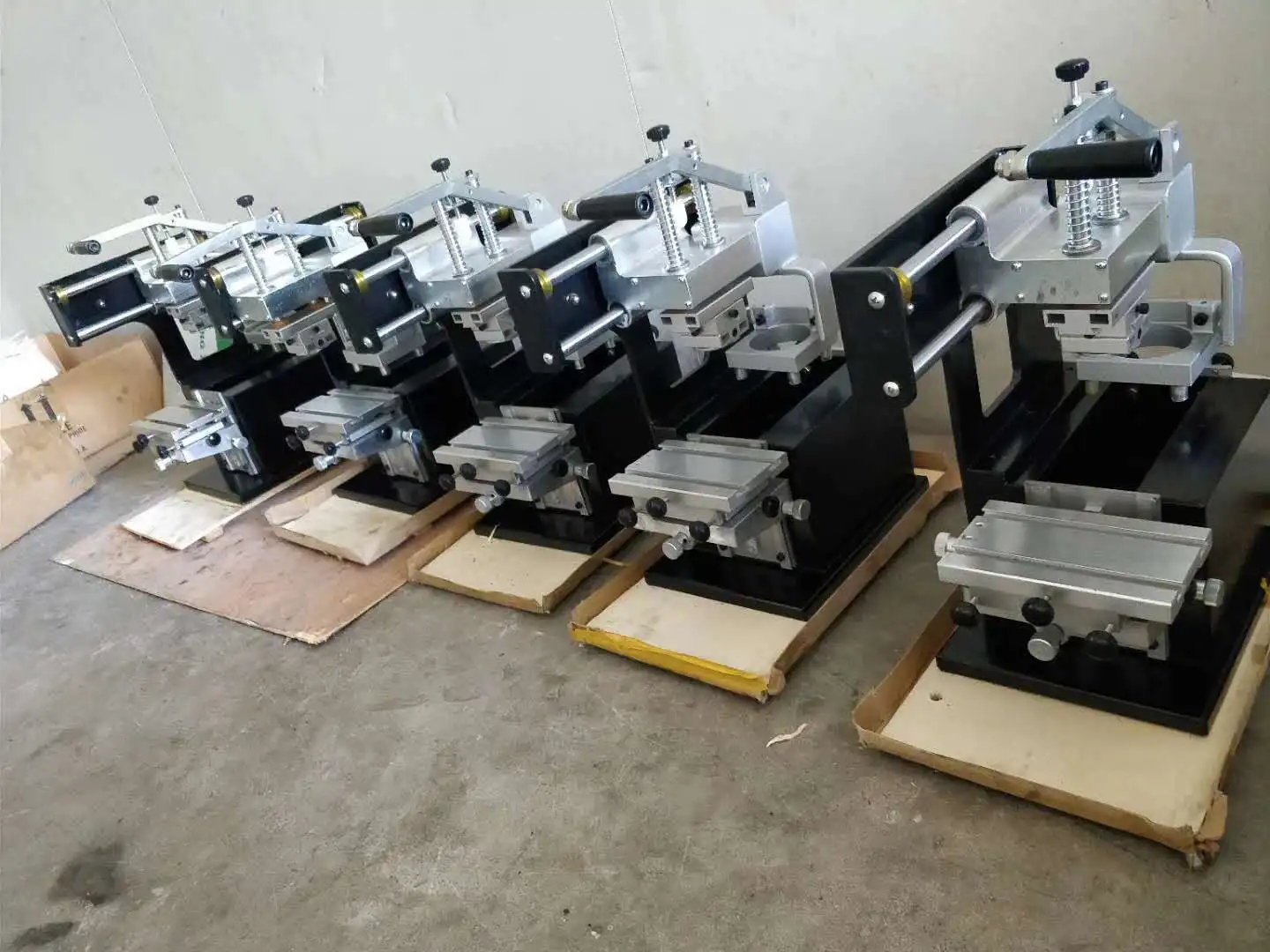 Wholesale desktop manual pad printing machine easy and simple mini pad printer