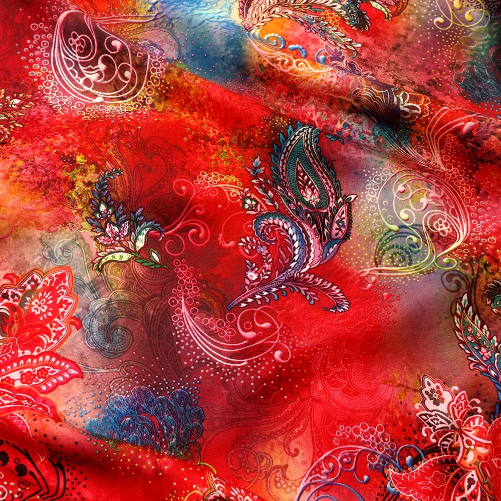 Factory custom paisley printing clothing fabrics