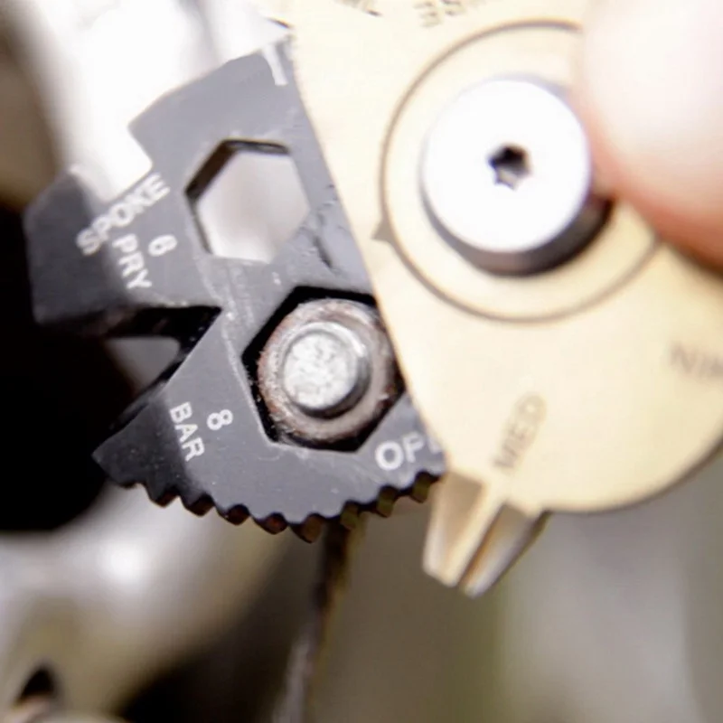 20 in 1 Pocket Multi-functional Screwdriver Tool Kit Outdoor Gadget Portable EDC Mini Utility Keychain Travel Camping Key Ring