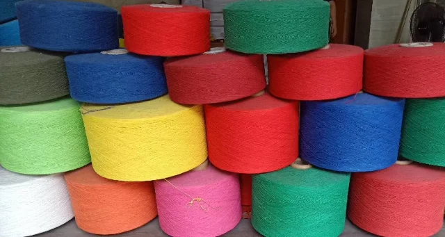 Recycled cotton  yarn open end   dyed   use for golves