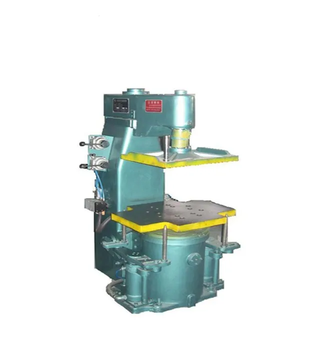 Формовочная машина для формования песка с вибрацией