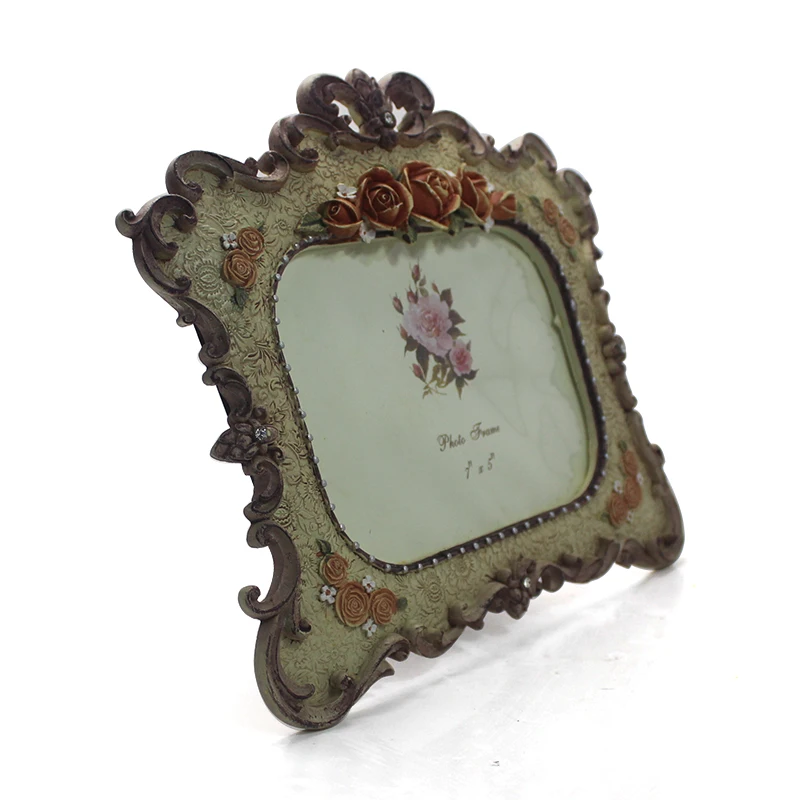 Wall mounted mirror photo frame flower intertwined custom resin photo frames