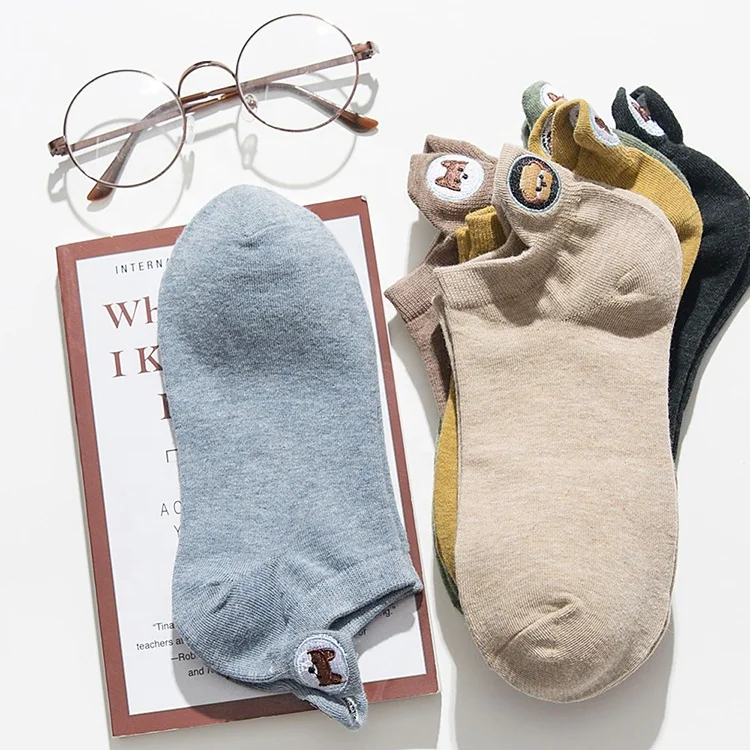 Factory Custom Summer Cotton Fashion Ankle Dog logo Pattern Socks Embroidery Socks for Women Girls