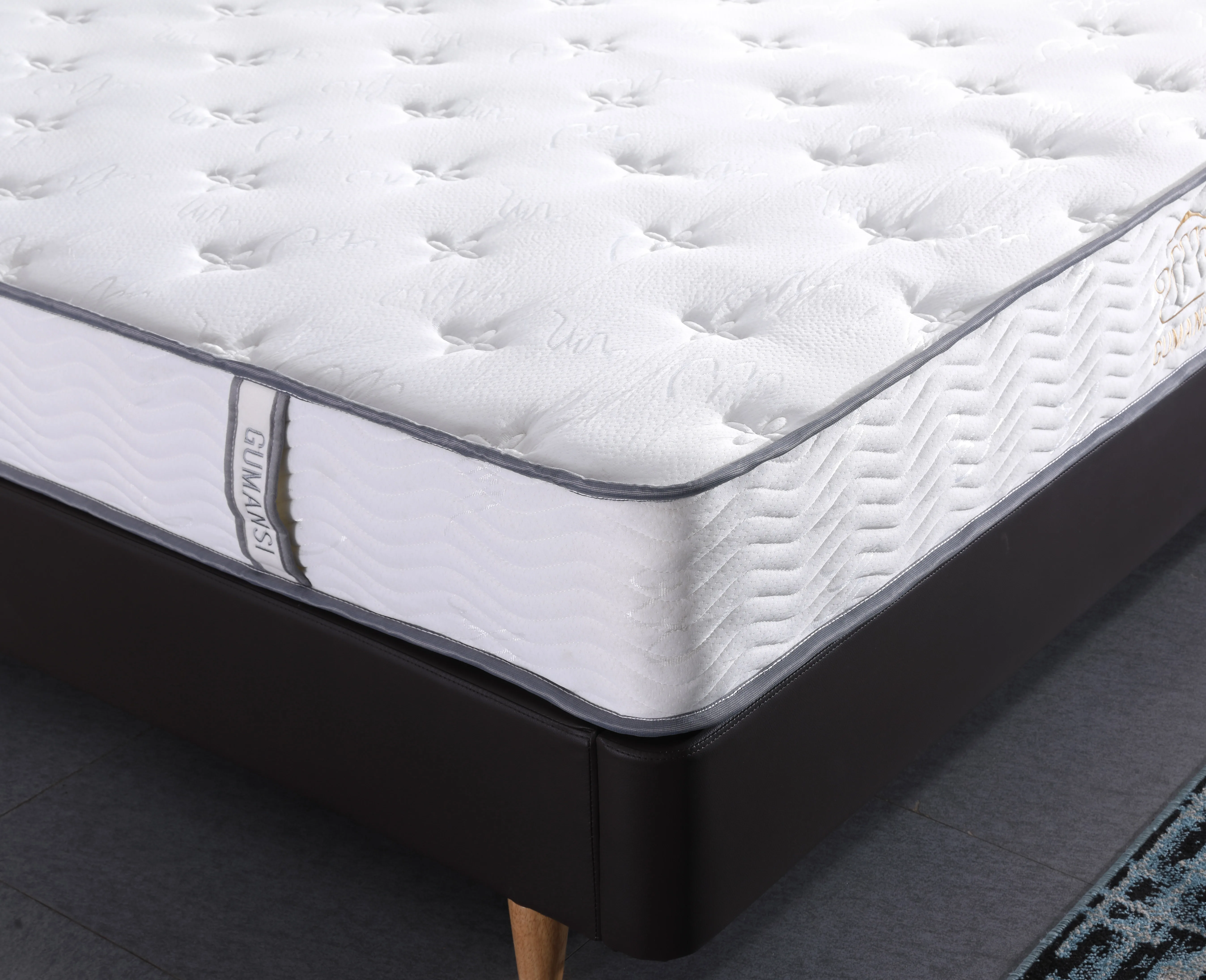 
Custom Logo Accepted and Queen, King Size Roll Up Folding Mattress for Sleeping 