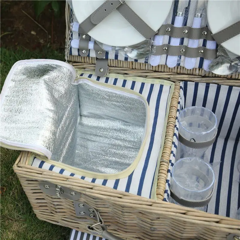 China Factory Wholesale 6 Person Picnic Basket Set