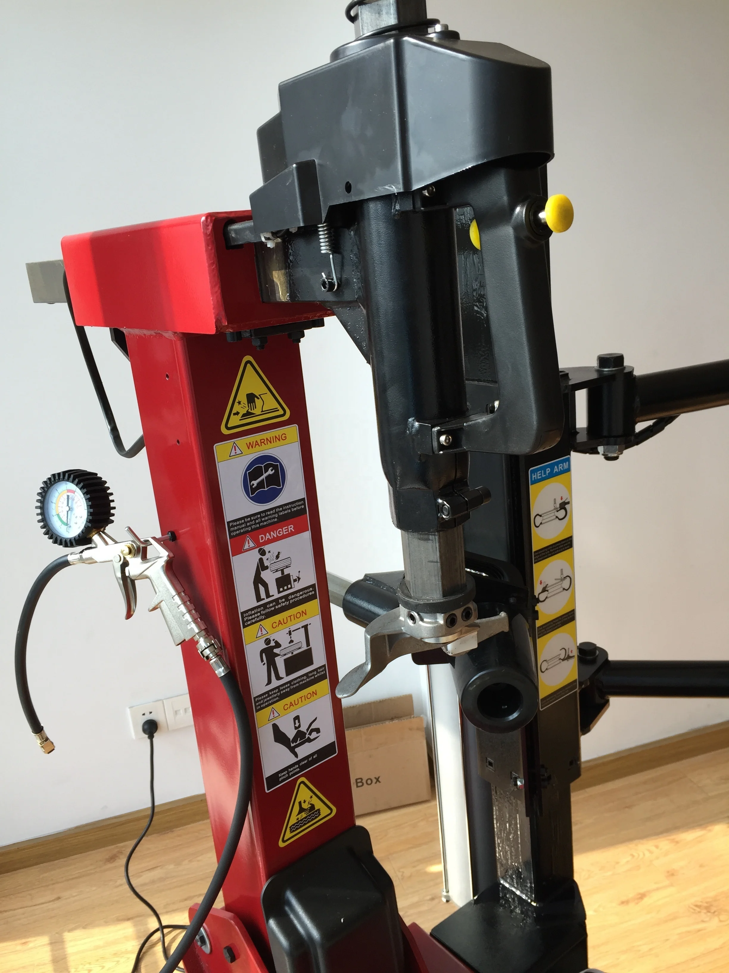 INNOVATOR machine for repairing changing tire equipment for mounting the tire from rim updated newest tire changer for removing