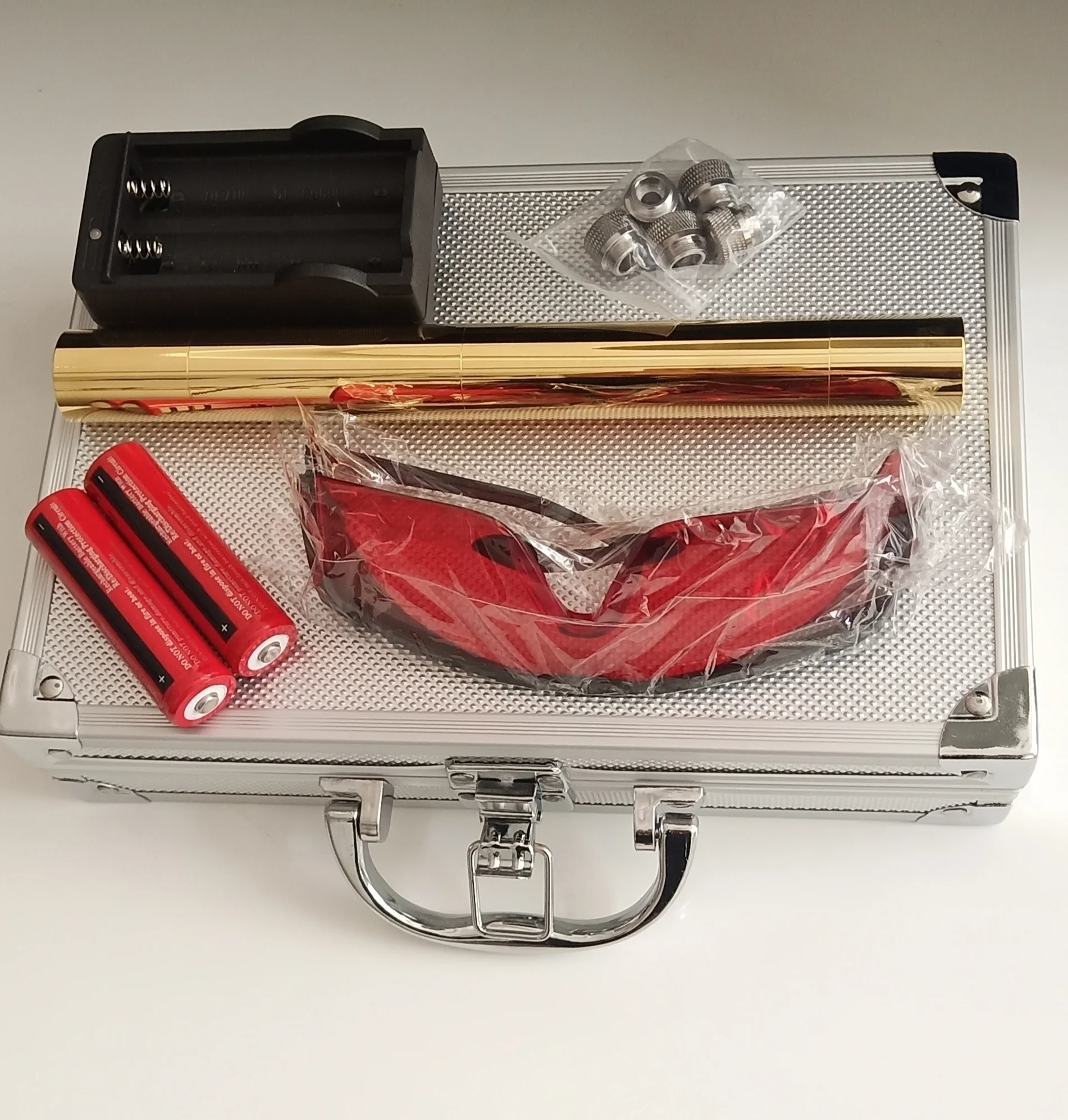 LM-950 B  High power445nm 1400mW blue laser pointers