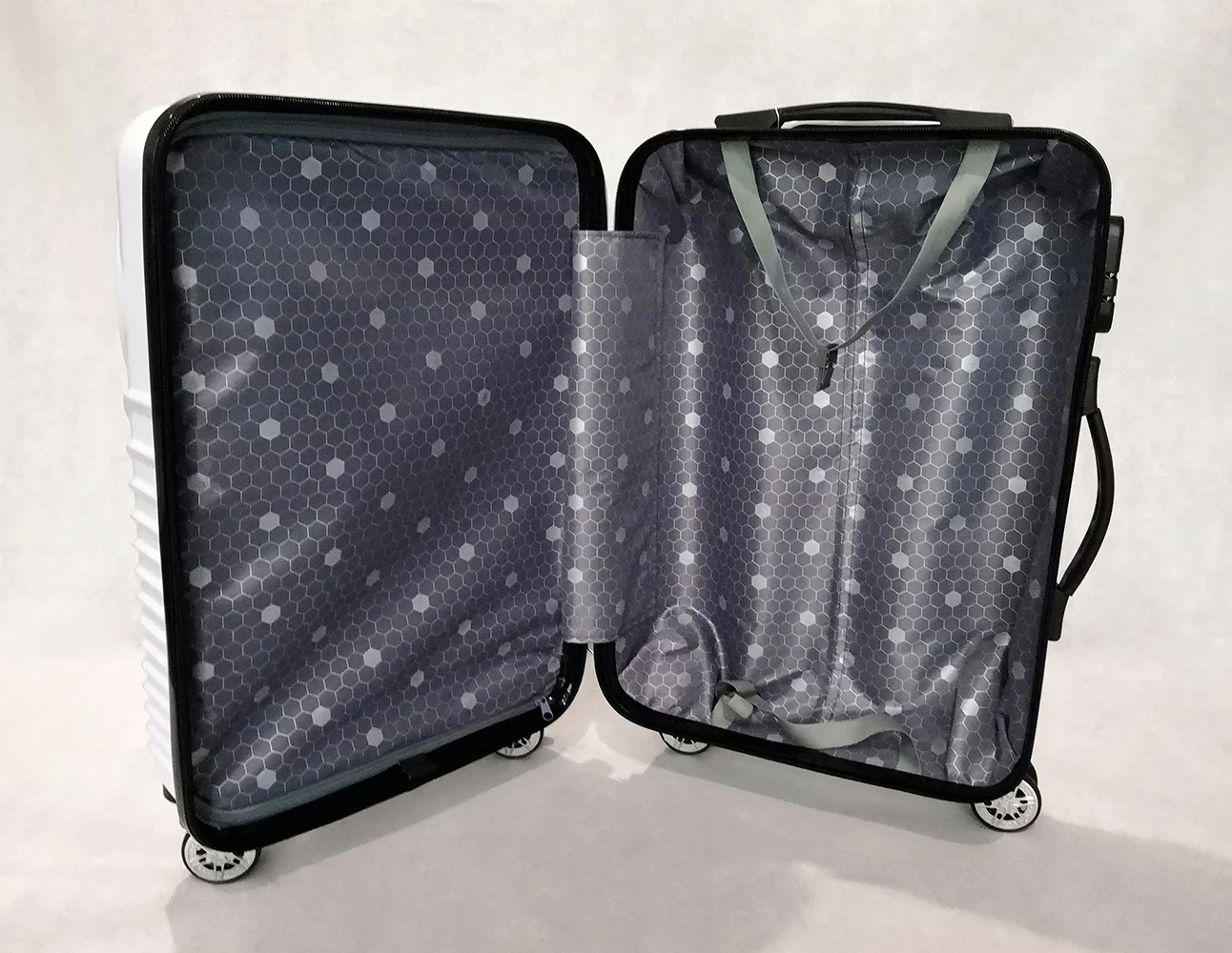 Kids hard shell trolley luggage cheap zipper luggage