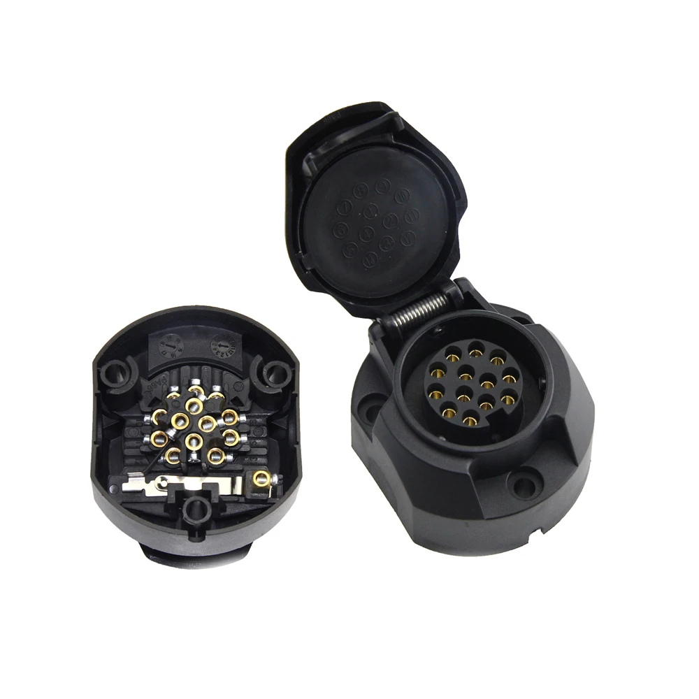 12V/24V 7 Pin + 1 Large Round Plastic Trailer Connection Socket/Trailer Wiring Adapters 7x7x5cm