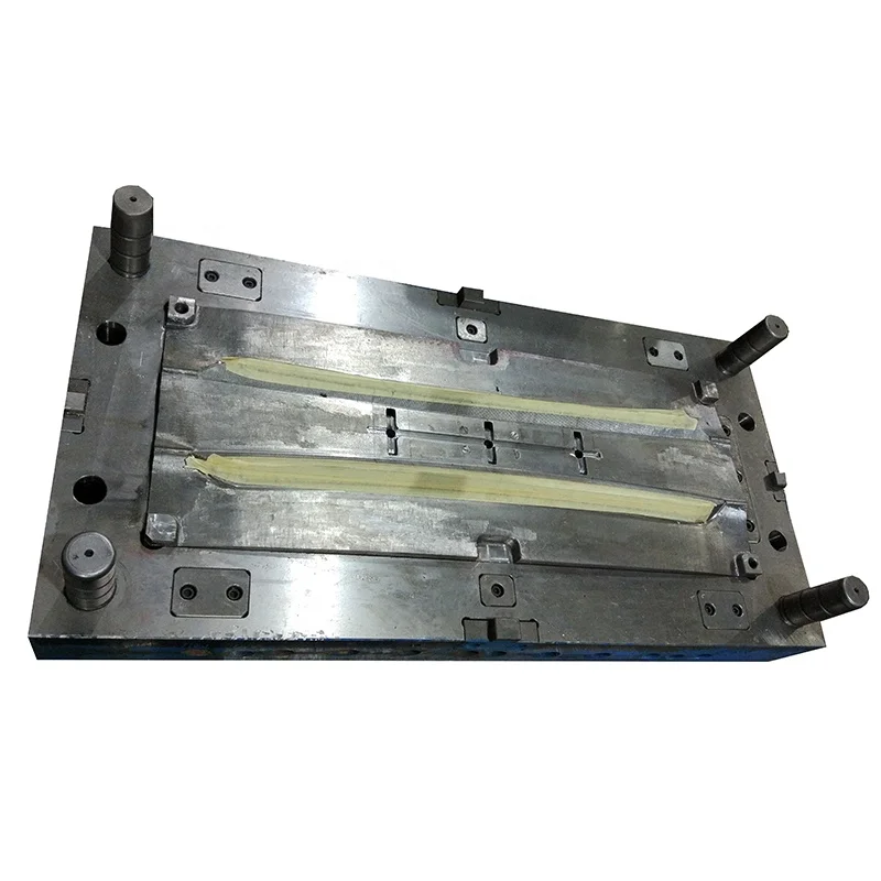 China factory wholesale high mount brake light for injection plastic mold