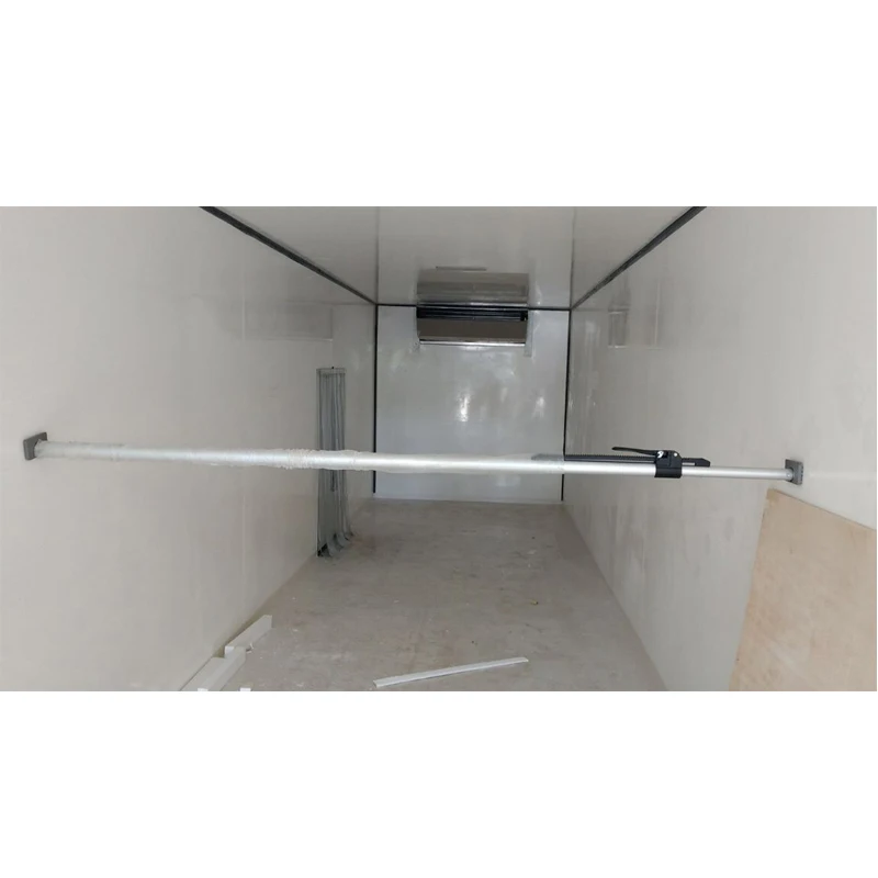 Light weight heavy duty aluminum cargo bar for pressing truck walls