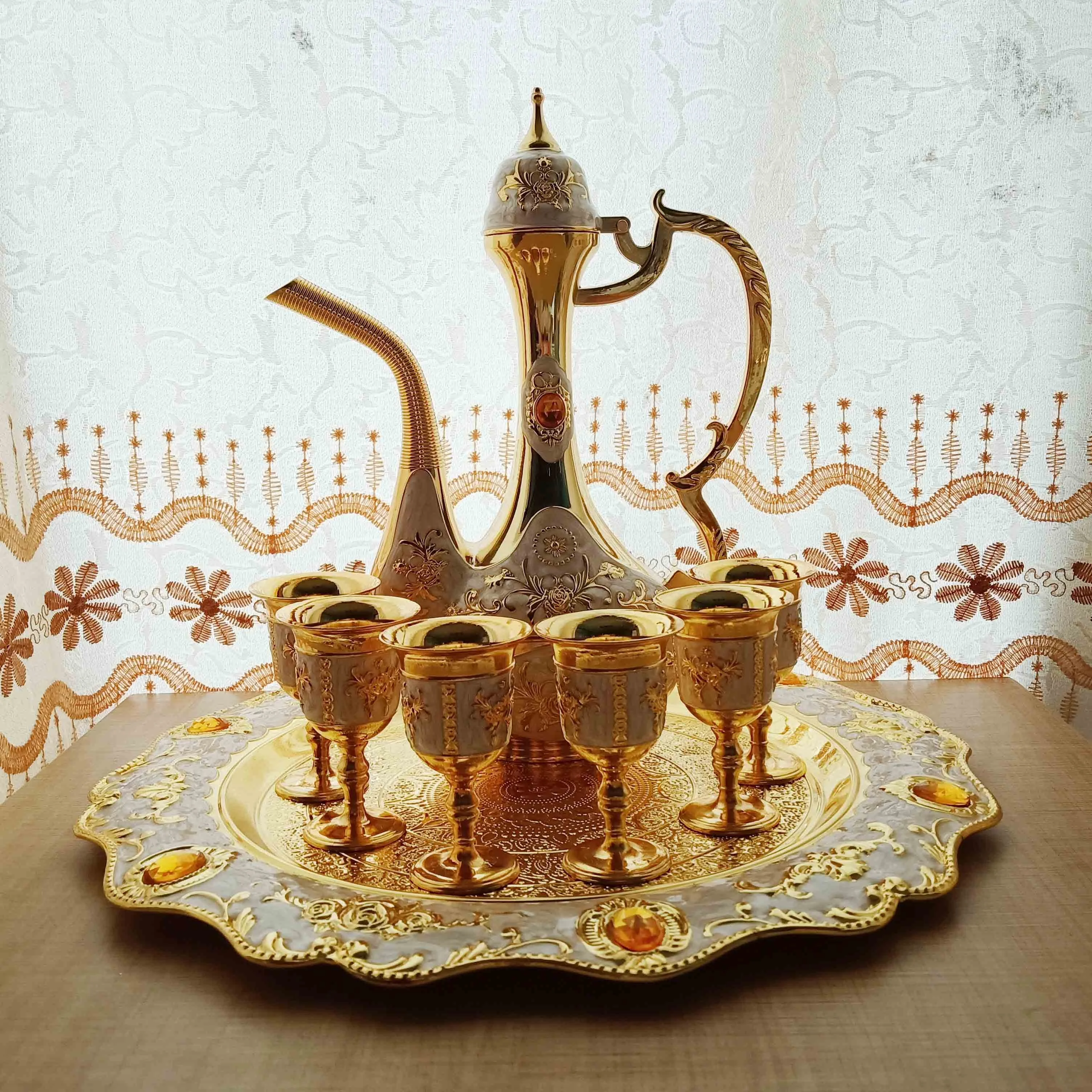 Luxury Best Selling Products Aftaba Set Arabic Wine Set Vintage Wine Glasses Set With Wave Tray