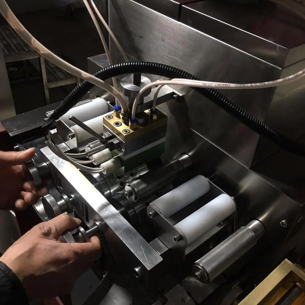 
5000 unit per hour cosmetice softgel capsule machine capsule filling machine fully automatic 