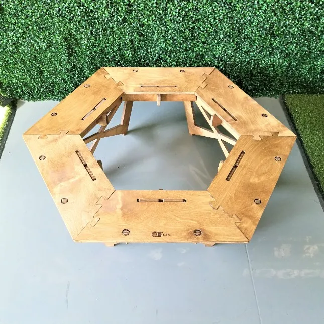 Kingmax OEM portable wooden camping table ply wood material custom family garden picnic bbq camp table