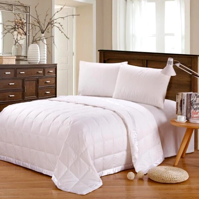 100% Cotton White Goose Down Blanket