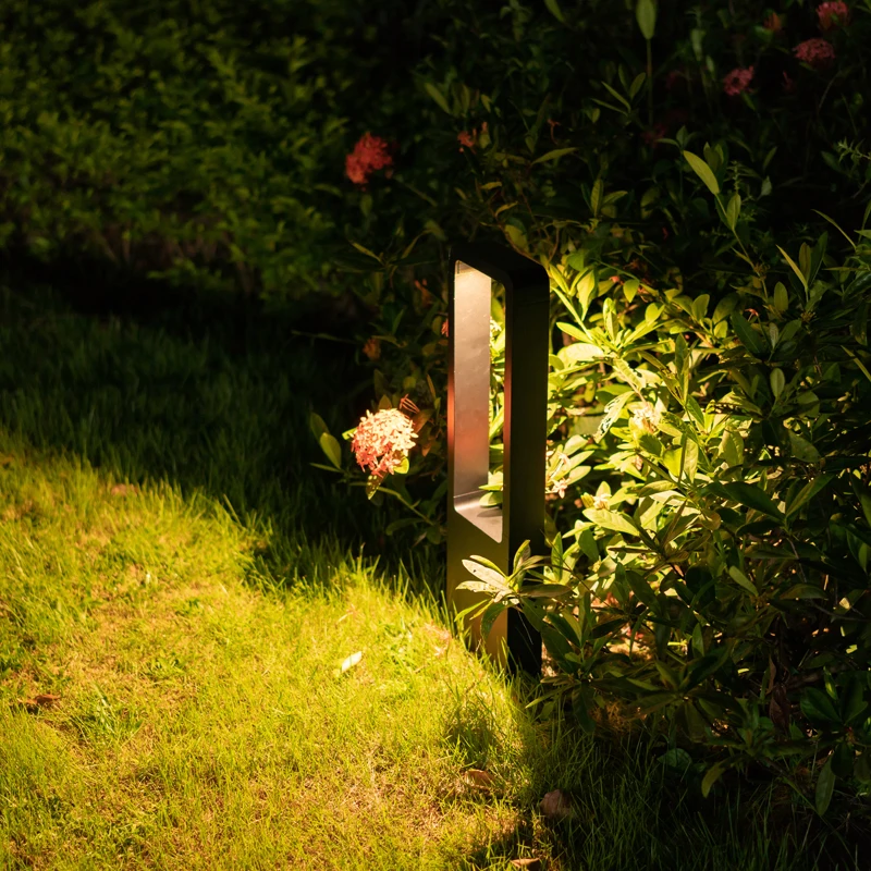 
Aluminum Waterproof Outdoor Decorating Garden Lamp LED Light Lawn 